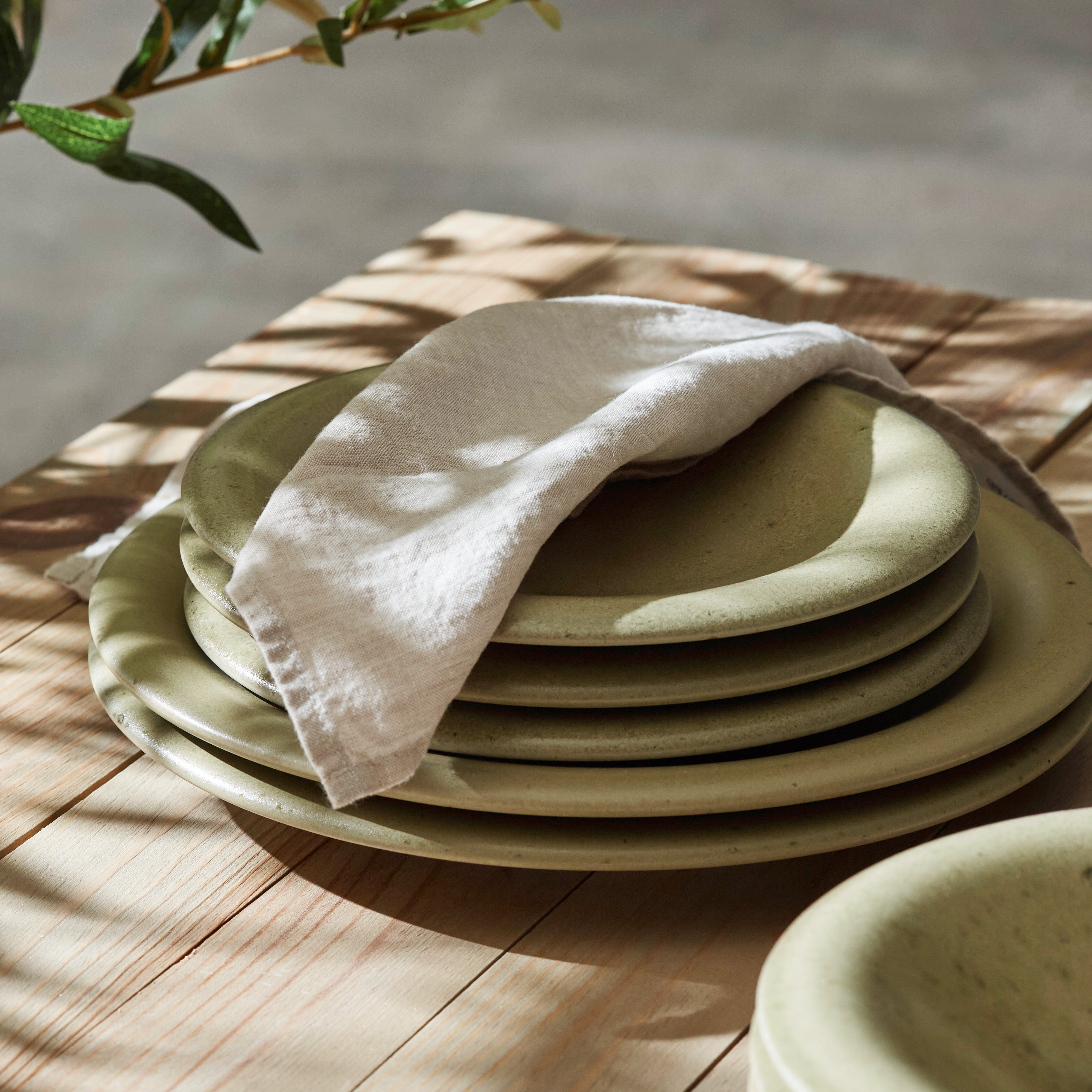 Monxra Stoneware Dinnerware Set - Green Matte - Crafted in Portugal - Scratch-Resistant