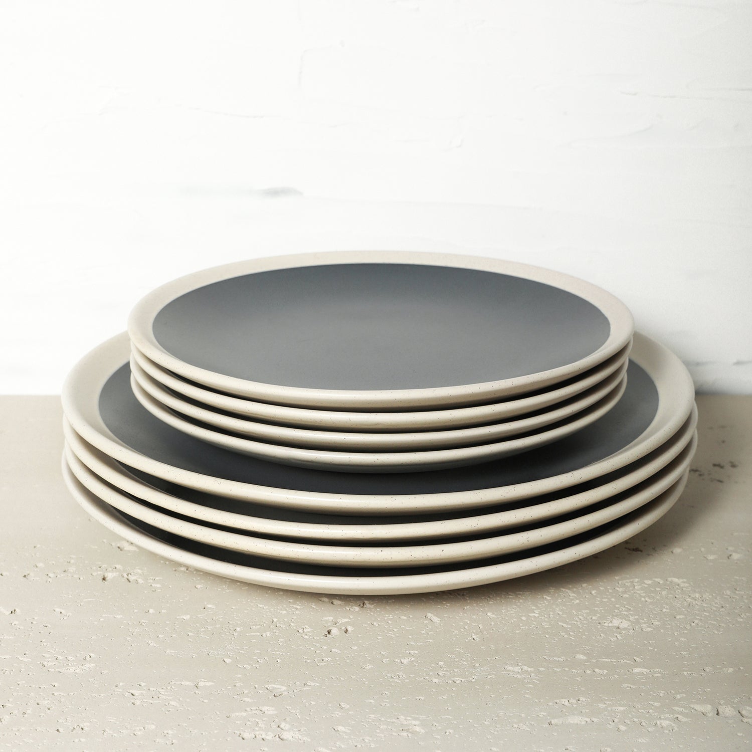 Monxra Stoneware Dinnerware Set - Dark Gray And Cream
