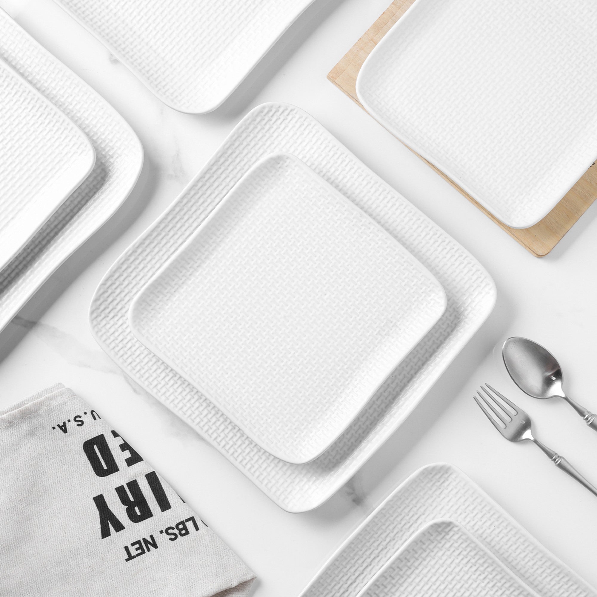 Monxra Stoneware Dinner Plate - White