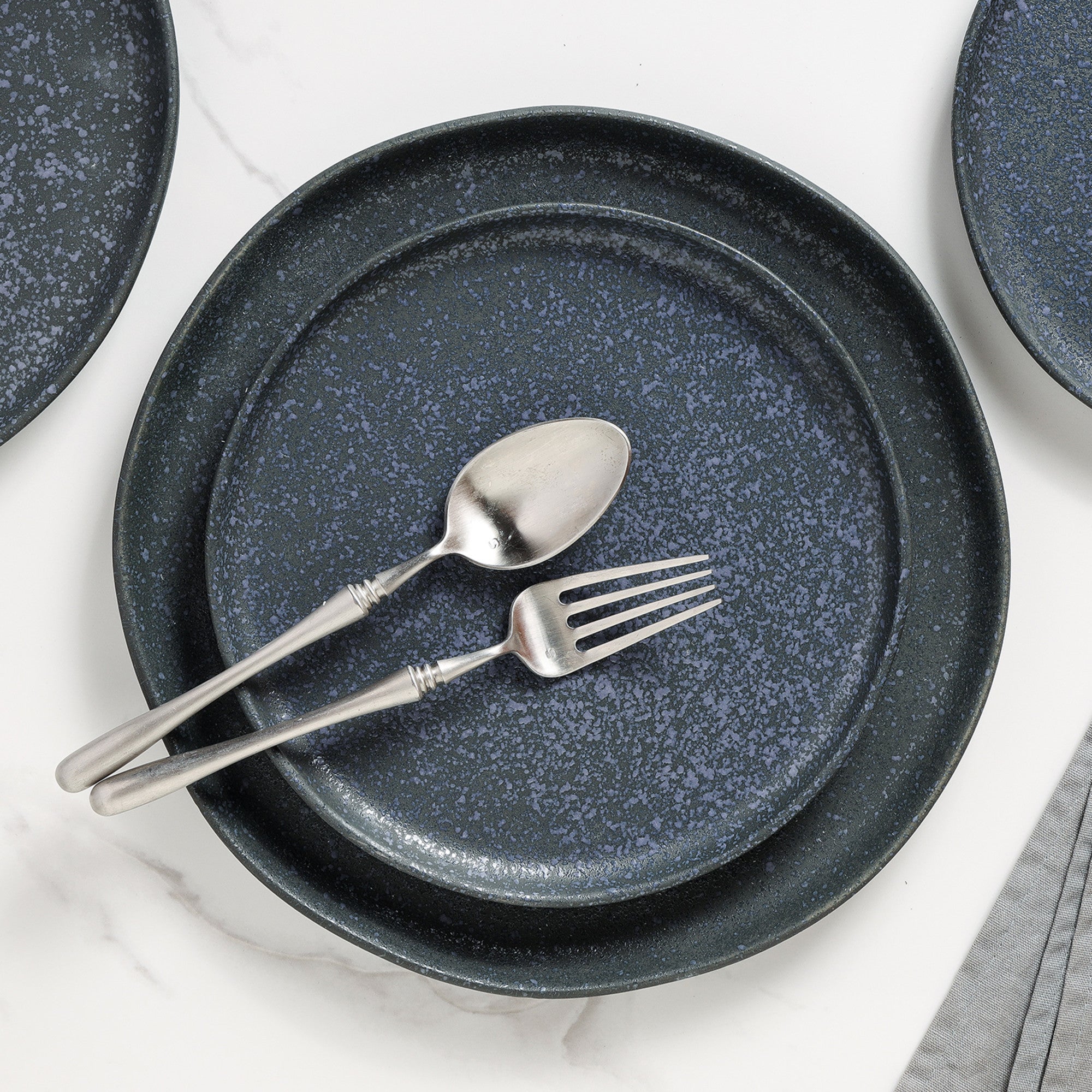 Monxra Stoneware Dinnerware Set - Grey And Blue