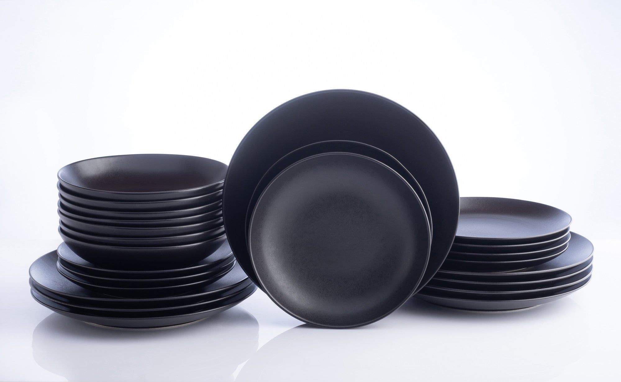 Monxra Stoneware Dinnerware Set - Black Matte - Crafted in Portugal