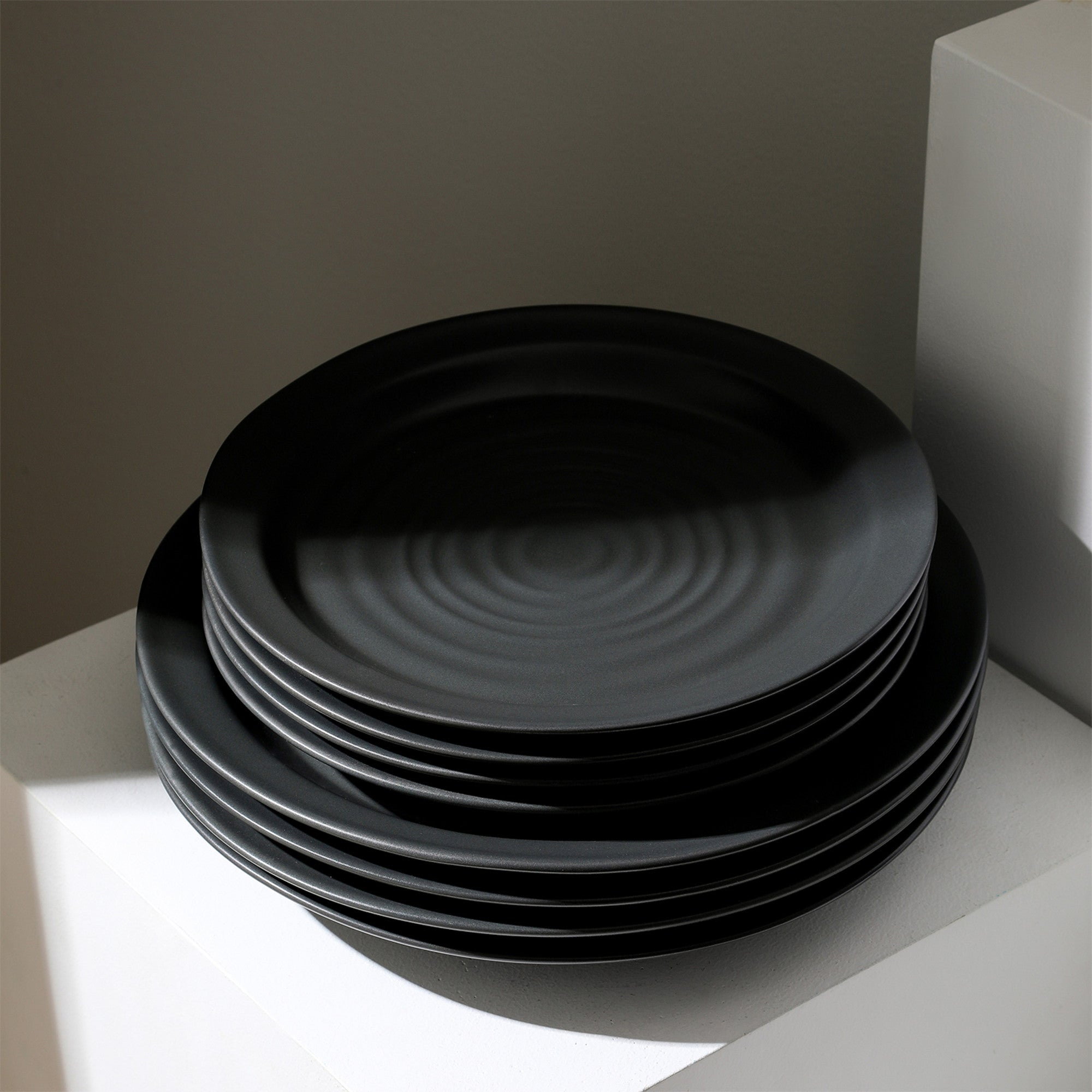 Monxra Stoneware Dinner Plate - Charcoal