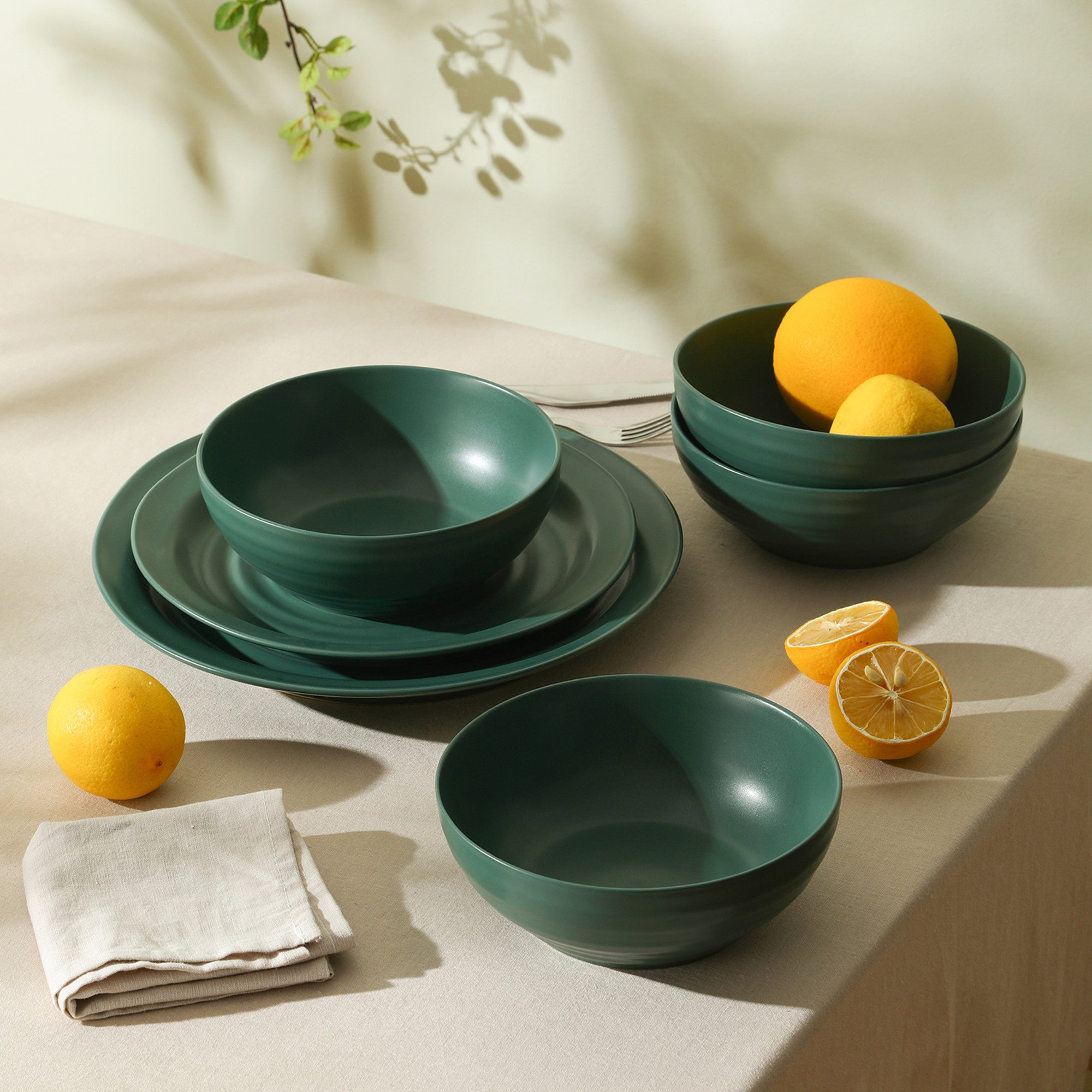 Monxra Stoneware Dinnerware Set with Cereal Bowls - Green
