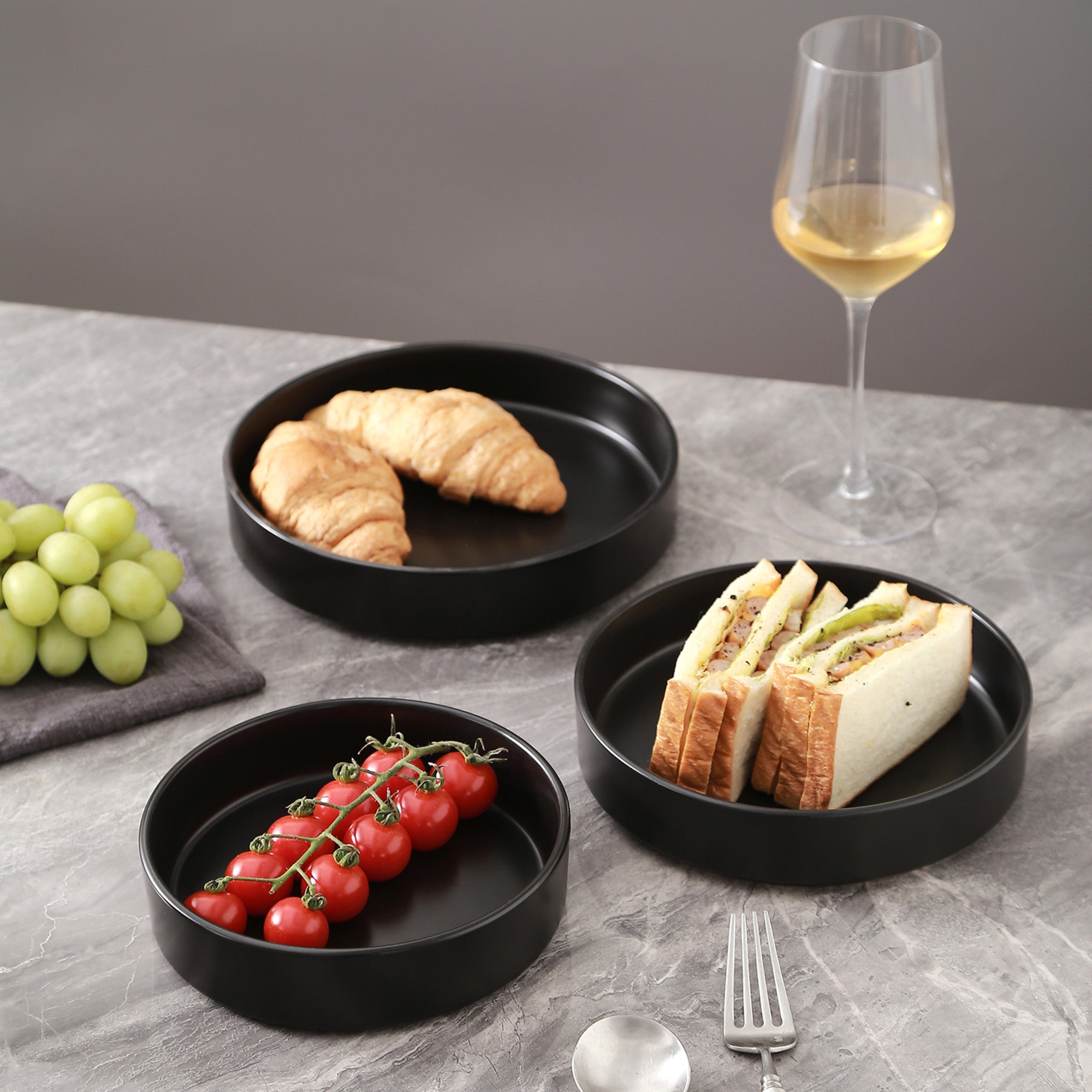 Monxra Stoneware Serving Bowl - Black, Set of 3