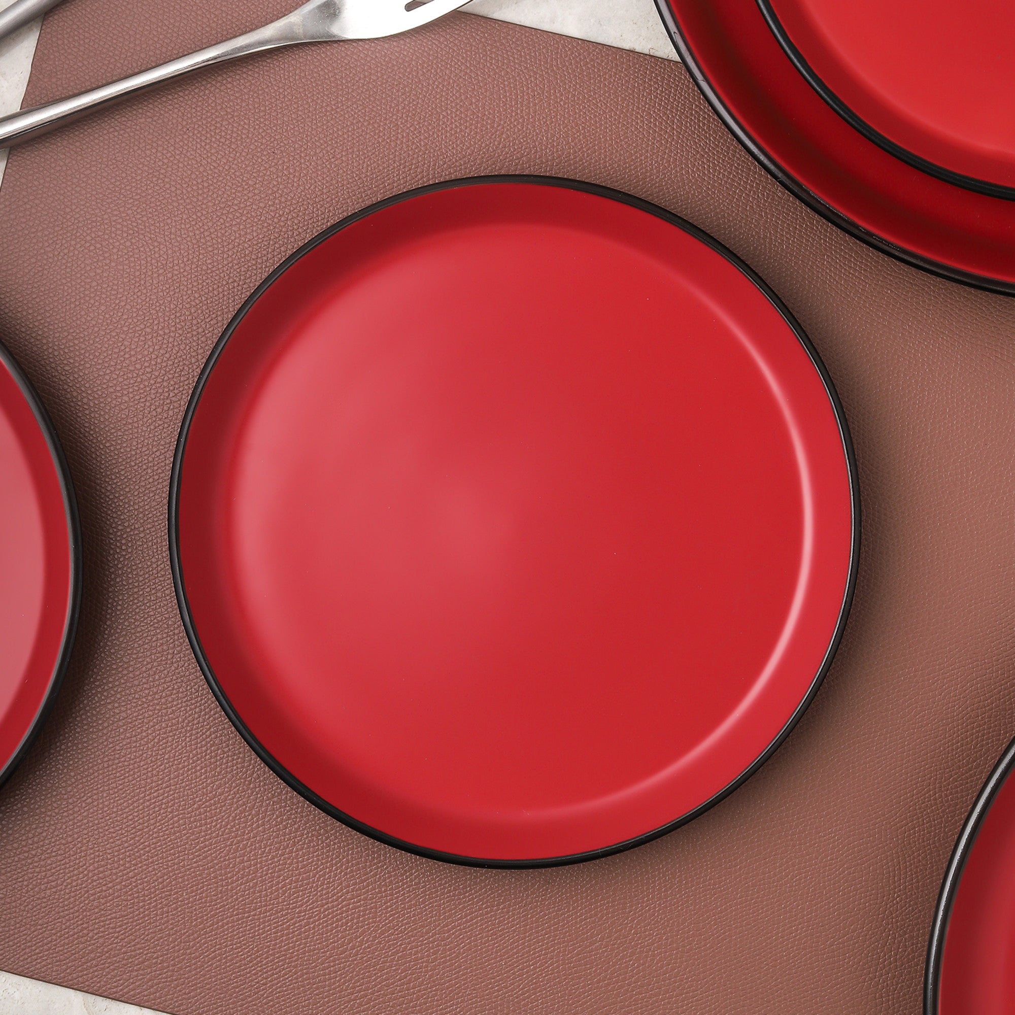 Monxra Stoneware Salad Plate - Red And Black