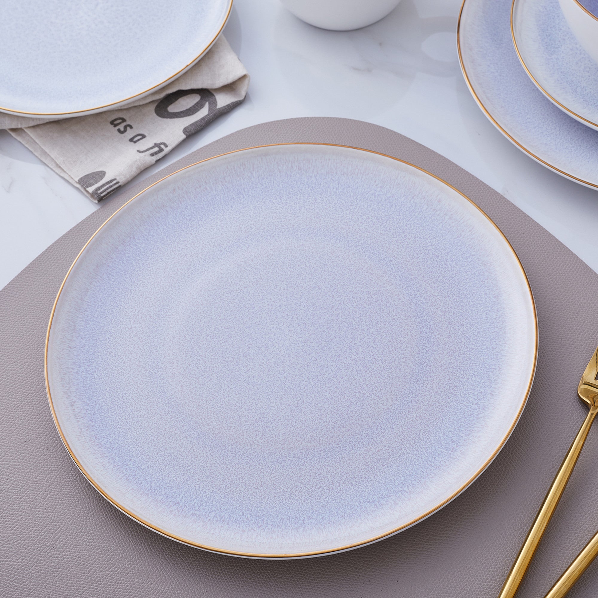 Monxra Porcelain Dinner Plate - Lavender